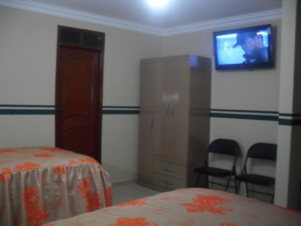 Hostal Corona Blanca Sucre Room photo