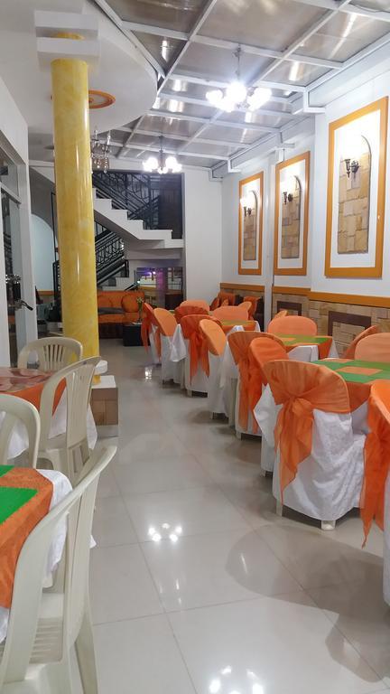Hostal Corona Blanca Sucre Exterior photo